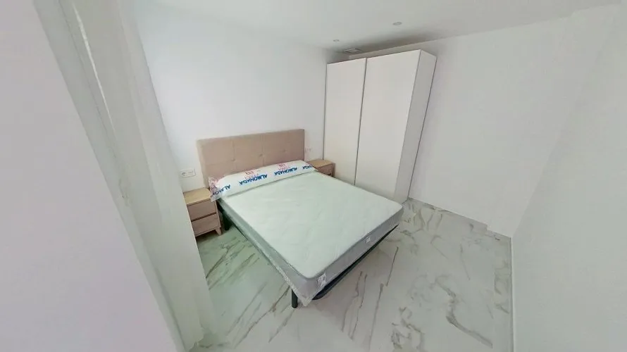 Apartamento de 2 dormitorios en Torrevieja, Spain No. 565 № 15
