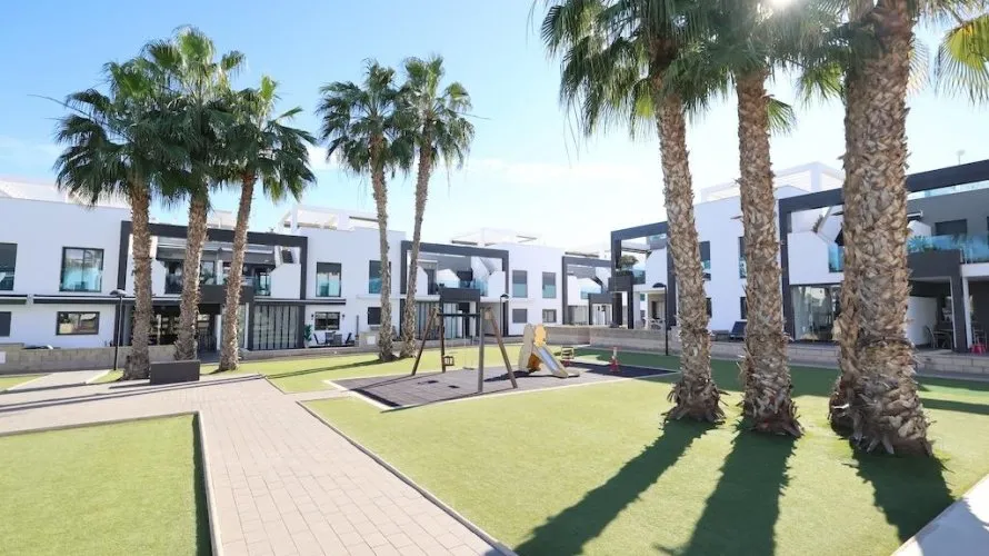 Apartamento de 2 dormitorios en La Zenia, España No. 1209 № 18