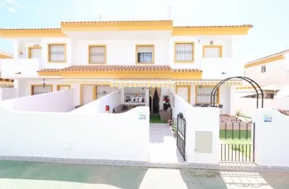 Dúplex de 2 dormitorios en Pilar de la Horadada, España No. 1422