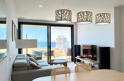 Apartamento de 3 dormitorios en Benidorm, España No. 1379