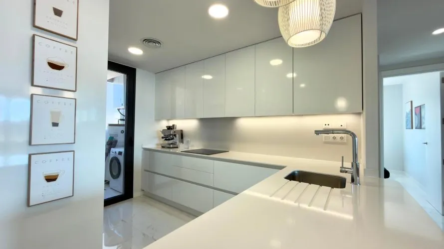Apartamento de 3 dormitorios en Benidorm, España No. 1379 № 25