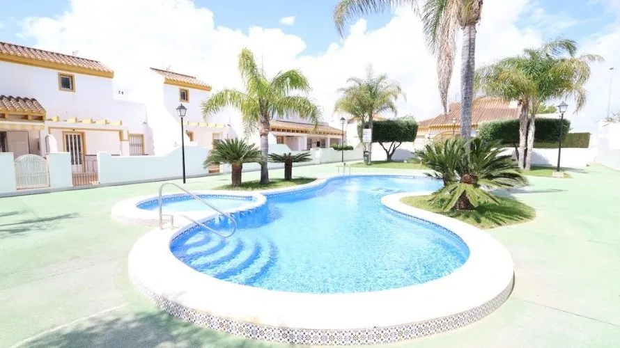 Dúplex de 2 dormitorios en Pilar de la Horadada, España No. 1422 № 17
