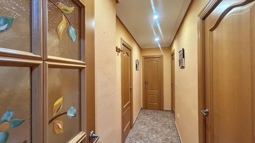 Apartamento de 3 dormitorios en Benidorm, España No. 1464 № 5
