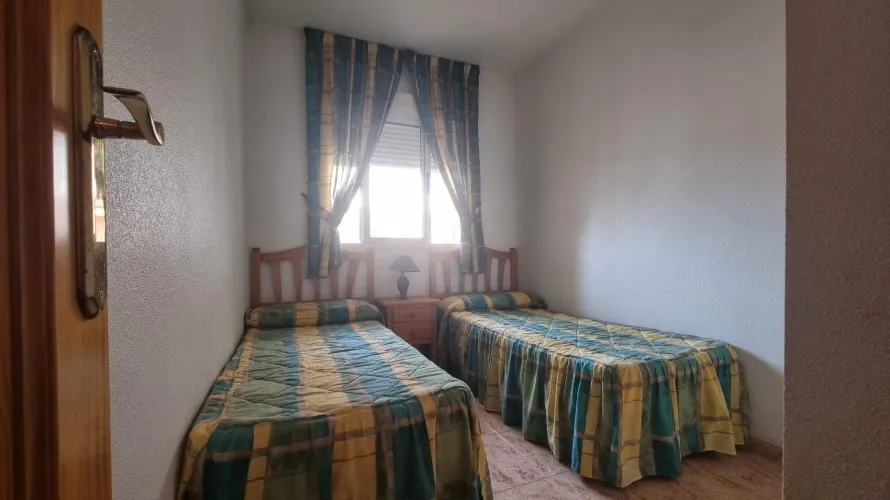 Apartamento de 2 dormitorios en Torrevieja, España No. 1543 № 7