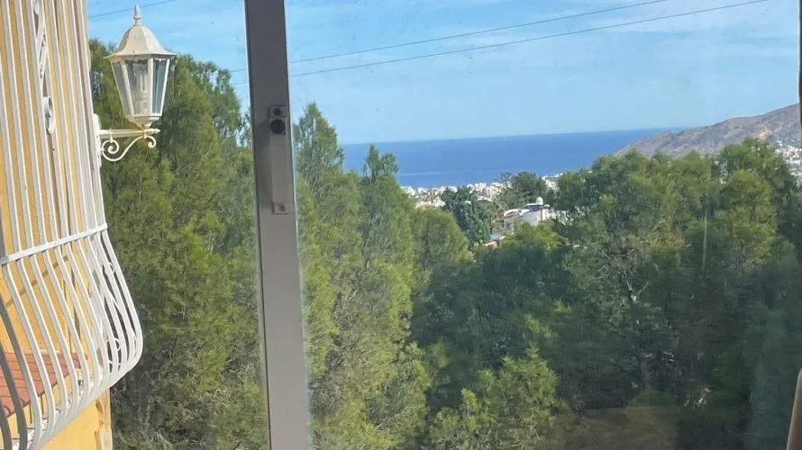 Apartamento de 4 dormitorios en La Nucia, España No. 1496 № 1