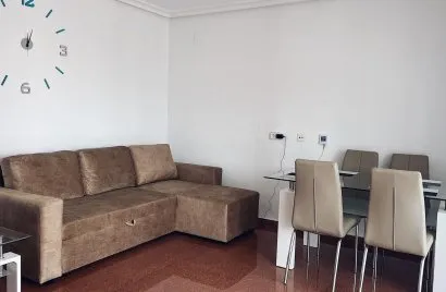 Apartamento de 2 dormitorios en Torrevieja, España No. 1552