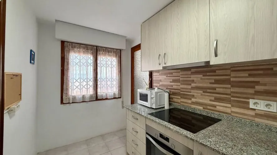Apartamento de 2 dormitorios en Torrevieja, España No. 1589 № 9