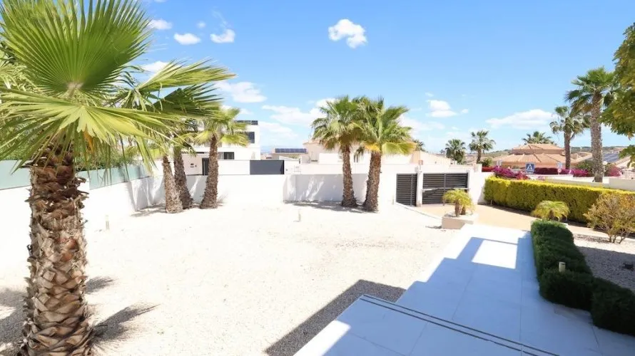 Apartamento de 3 dormitorios en Rojales, España No. 1457