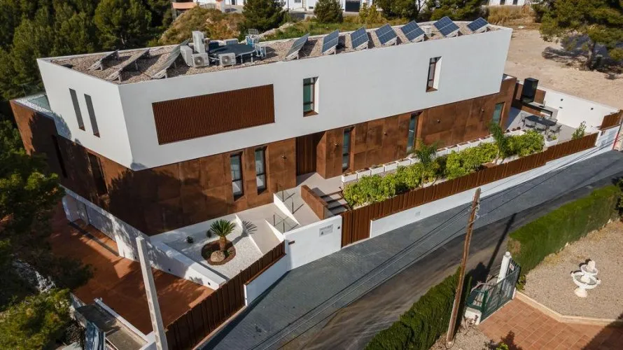 Villa de 4 dormitorios en Benidorm, España No. 1532 № 13