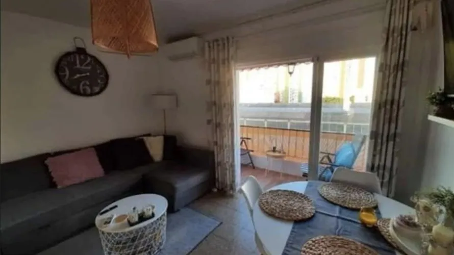 Apartamento de 3 dormitorios en Villajoyosa, España No. 1540