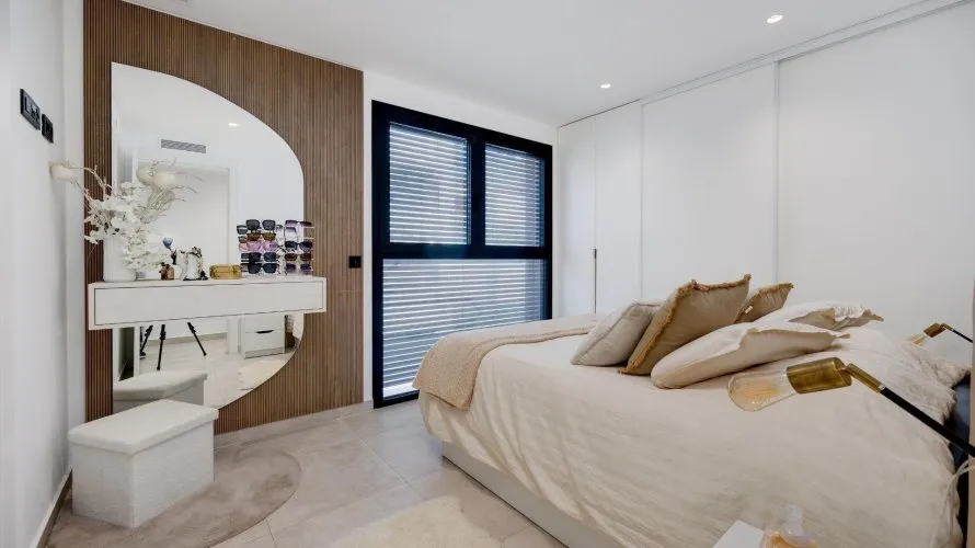 Apartamento de 3 dormitorios en Torrevieja, España No. 1484 № 17