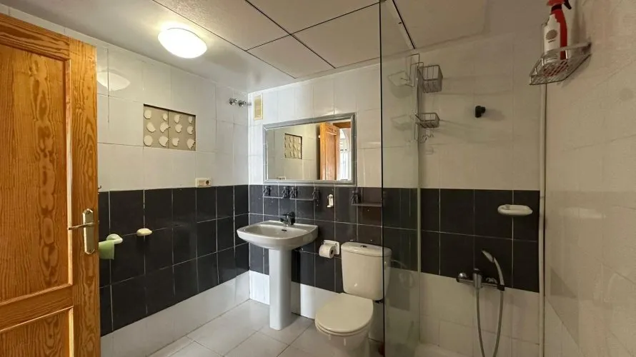 Apartamento de 3 dormitorios en Torrevieja, España No. 1573