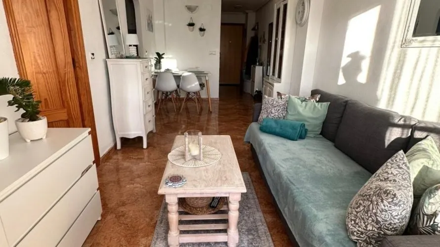 Apartamento de 1 dormitorio en Torrevieja, España No. 1576 № 8