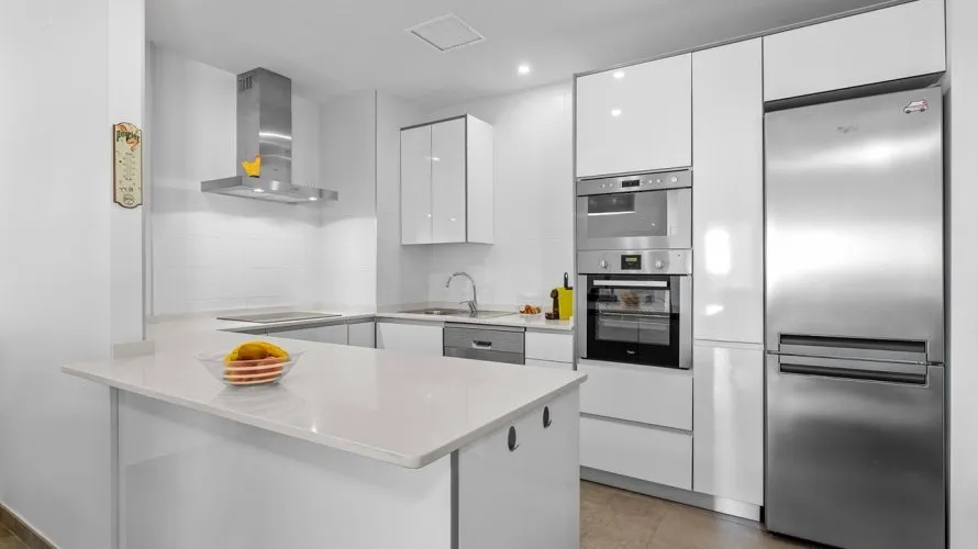 Apartamento de 2 dormitorios en San Miguel de Salinas, España No. 1470 № 2