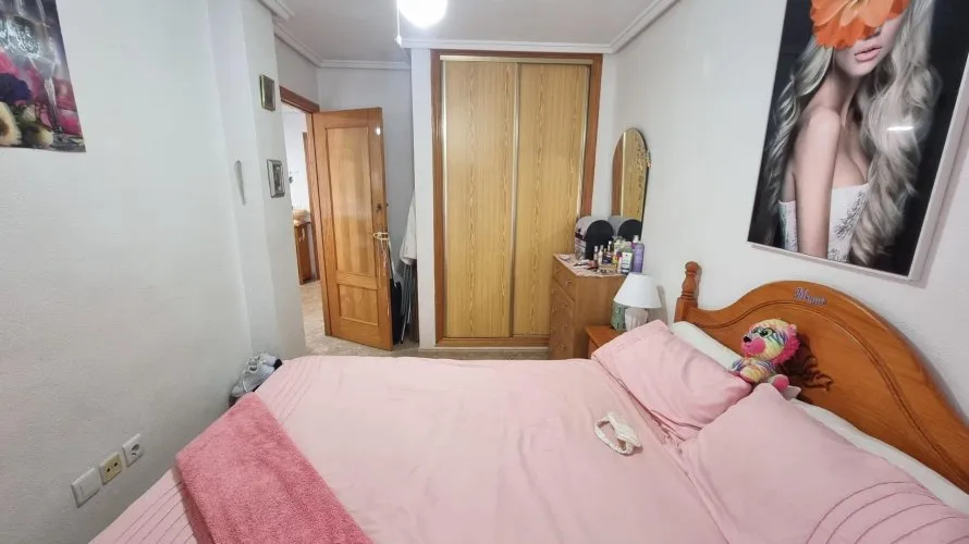 Apartamento de 2 dormitorios en Torrevieja, España No. 1558 № 6