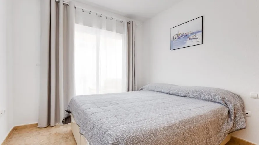 Apartamento de 1 dormitorio en Torreblanca, España No. 1534 № 2