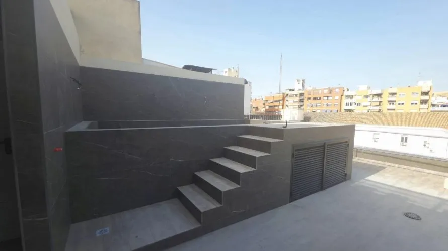 Apartamento de 2 dormitorios en Alicante, España No. 1504 № 11