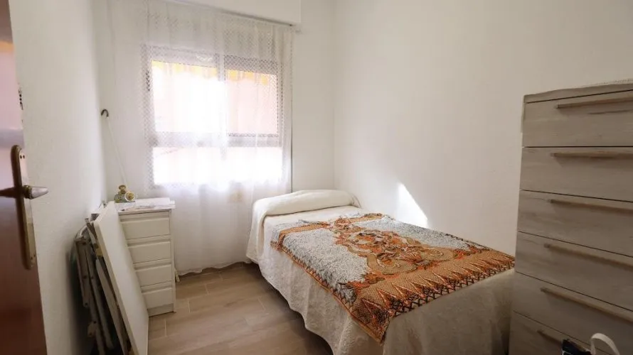 Apartamento de 3 dormitorios en La Mata, España No. 1561 № 2