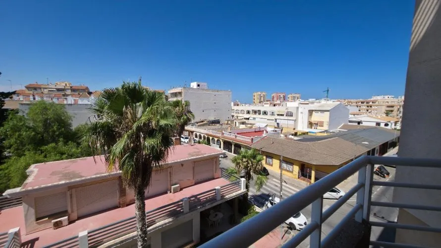 Apartamento de 1 dormitorio en Torrevieja, España No. 1606 № 10