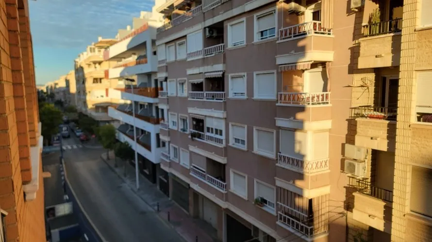 Apartamento de 1 dormitorio en Torrevieja, España No. 1562 № 11