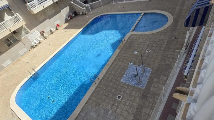 Apartamento de 1 dormitorio en Torrevieja, España No. 1587 № 10