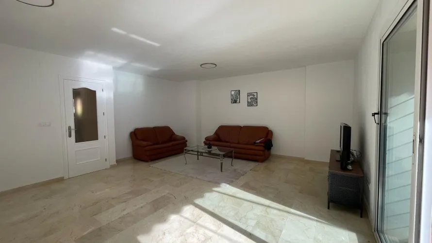 Сasa de 3 dormitorios en Albir, España No. 1465 № 3