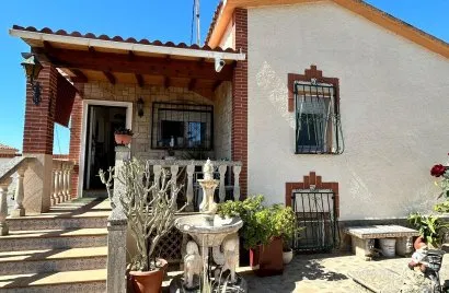 Apartamento de 4 dormitorios en La Nucia, España No. 1462
