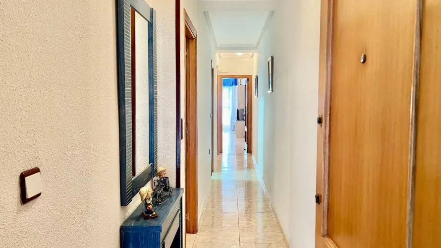 Apartamento de 2 dormitorios en Torrevieja, España No. 1586 № 24
