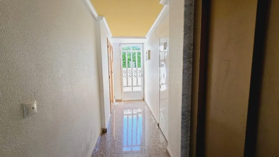 Apartamento de 1 dormitorio en Nueva Torrevieja, España No. 1599 № 3