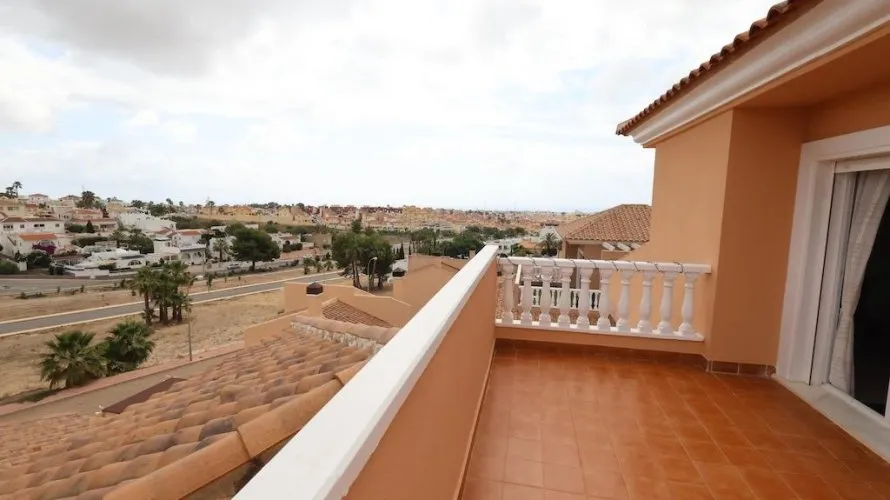 Apartamento de 3 dormitorios en Campoamor, España No. 1478 № 22