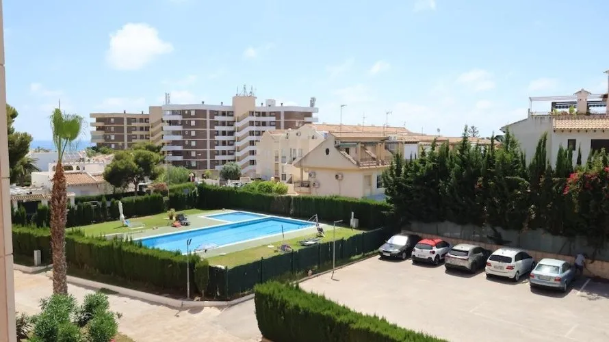 Apartamento de 3 dormitorios en La Zenia, España No. 1499 № 1