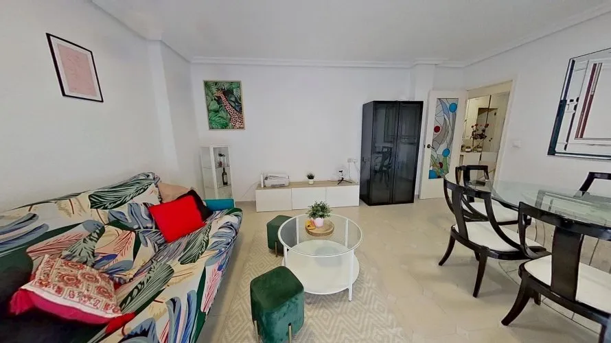 Apartamento de 4 dormitorios en Torrevieja, España No. 1483 № 12