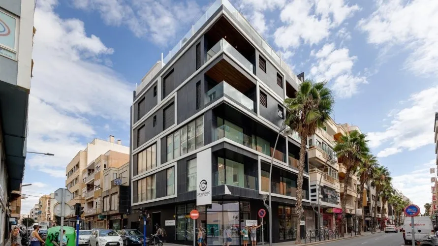 Apartamento de 3 dormitorios en Torrevieja, España No. 1484