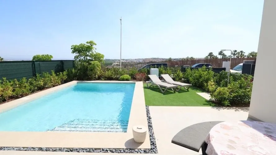 Villa de 3 dormitorios en Algorfa, España No. 1477 № 2