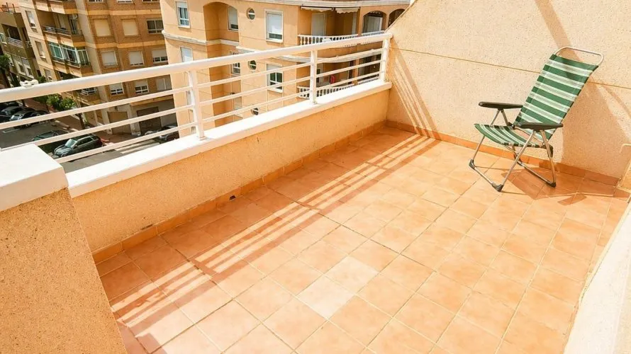 Ático de 1 dormitorio en Torrevieja, España No. 1588 № 11