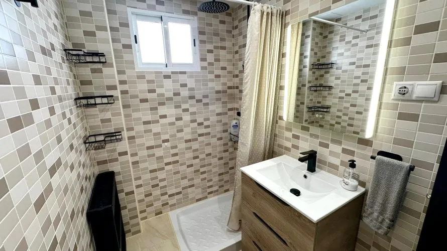 Apartamento de 93m² en Campoamor, España No. 1453 № 1