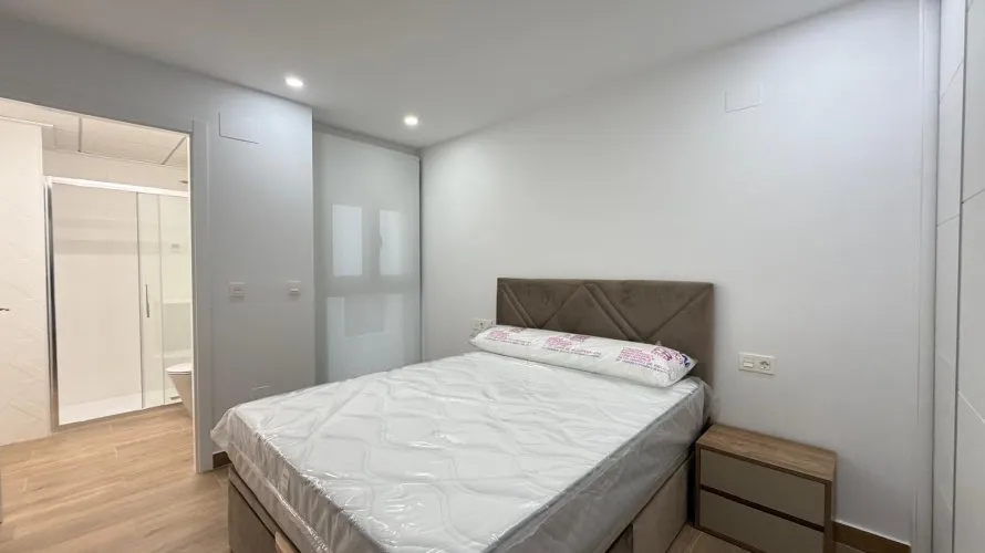 Apartamento de 2 dormitorios en Torrevieja, España No. 1533 № 4