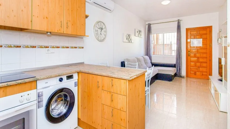 Apartamento de 55m² en Campoamor, España No. 1607 № 6
