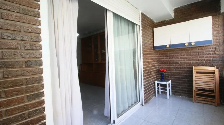 Apartamento de 2 dormitorios en Alicante, España No. 1527 № 1