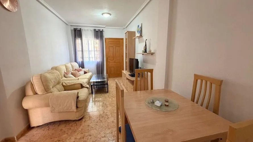 Bungalow de 2 dormitorios en Campoamor, España No. 1564 № 11