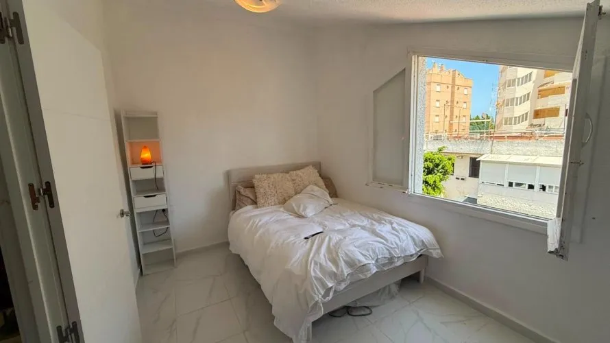Bungalow de 2 dormitorios en Torrevieja, España No. 1632 № 4