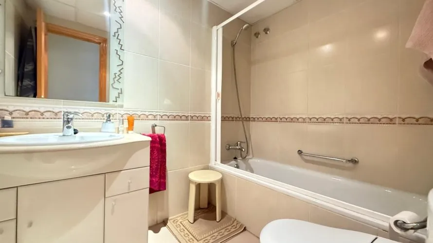 Apartamento de 2 dormitorios en Guardamar del Segura, España No. 1479 № 4