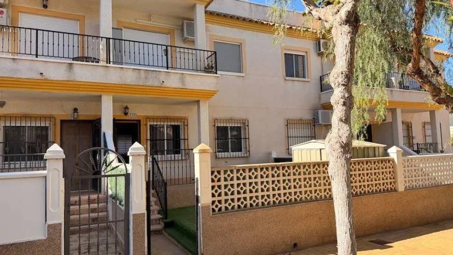 Bungalow de 2 dormitorios en Campoamor, España No. 1564 № 5