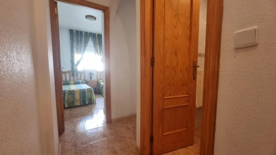Apartamento de 2 dormitorios en Torrevieja, España No. 1543 № 12