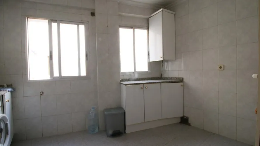 Apartamento de 2 dormitorios en Alicante, España No. 1527 № 14
