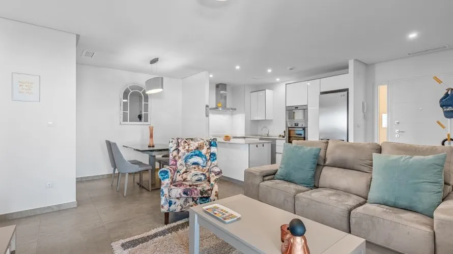 Apartamento de 2 dormitorios en San Miguel de Salinas, España No. 1470 № 5