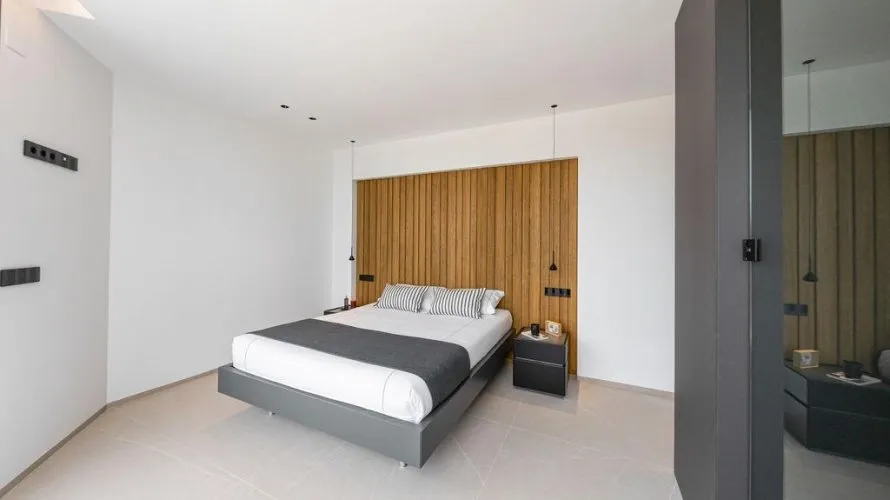 Villa de 4 dormitorios en Benidorm, España No. 1532 № 17