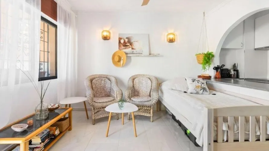 Bungalow de 1 dormitorio en Torrevieja, España No. 1590 № 11