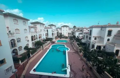 Apartamento de 1 dormitorio en Torrevieja, España No. 1689