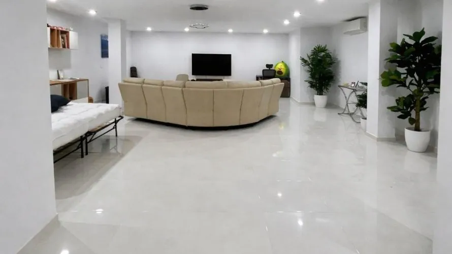 Villa de 4 dormitorios en Alicante, España No. 1643 № 22